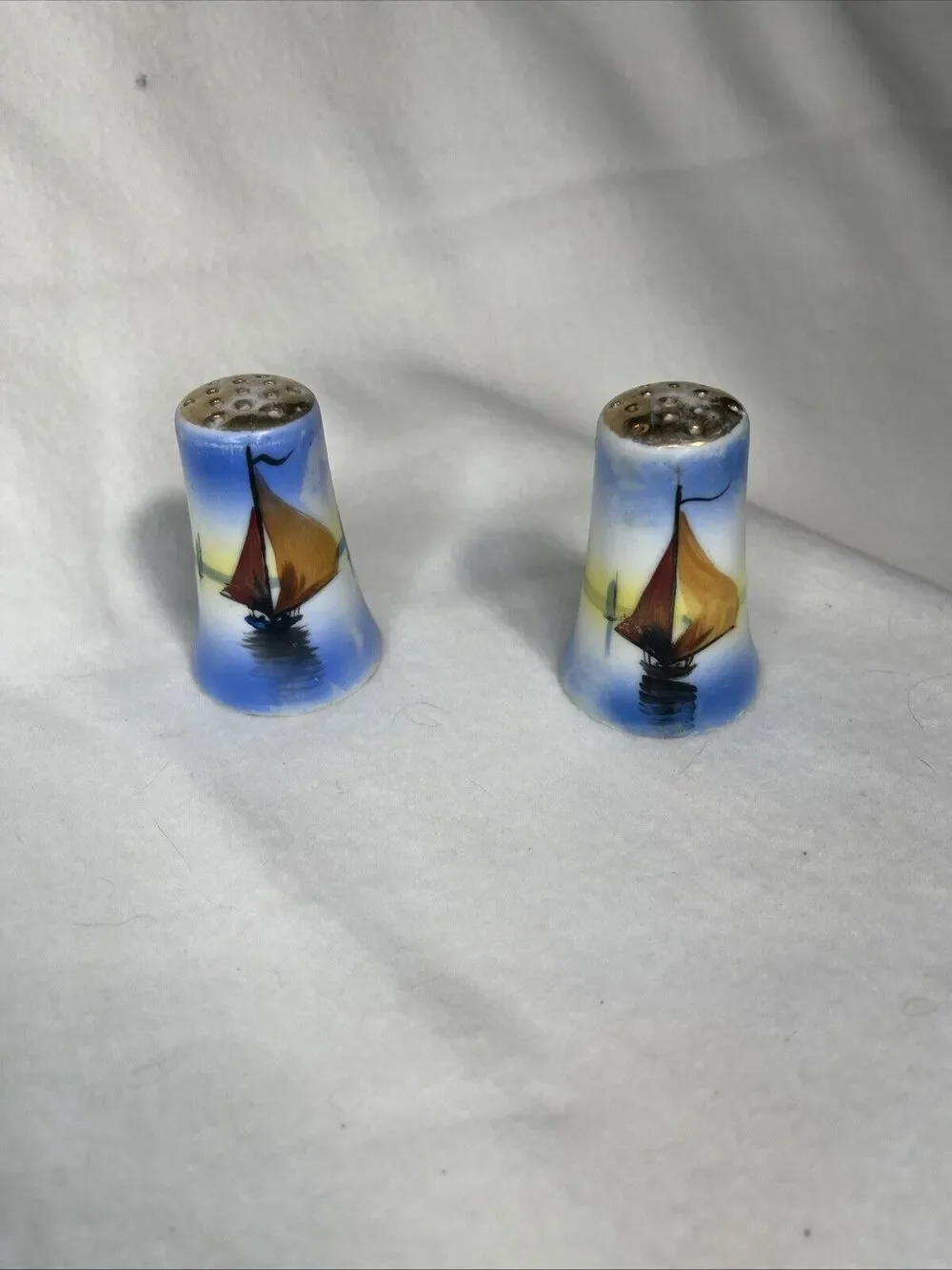 Vintage Ceramic Hand Painted Sailboat Salt And Pepper Shakers Made In Japan 2.5